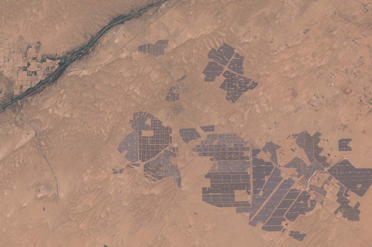 File picture of Bhadala Solar Park from Space_Wiki Commons
